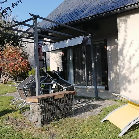 4 Etoiles Nature En Auvergne Puy Mary Cantal 펜션 *